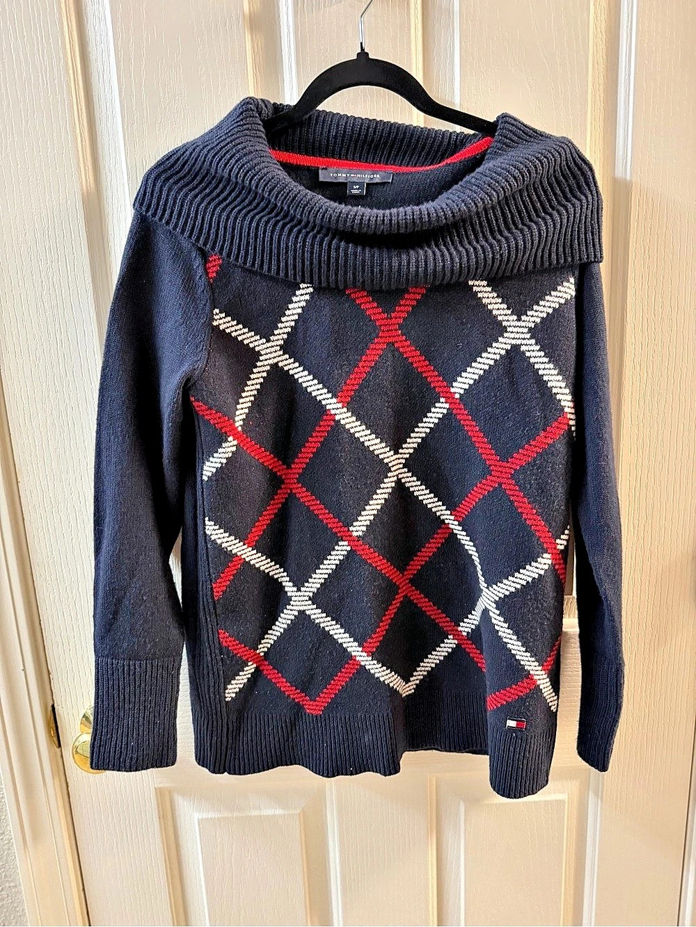 Tommy Hilfiger Geometric Argyle Cowl Neck Sweater in Navy & Red Size Small
